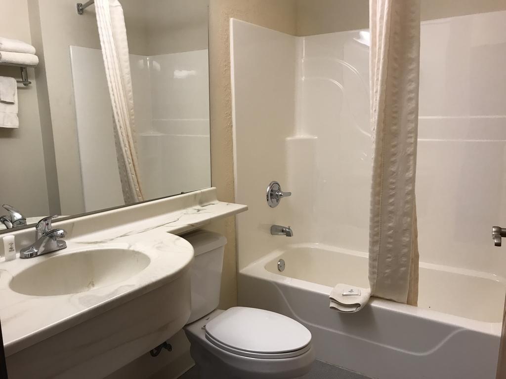 Monroe Heights גרוב סיטי מראה חיצוני תמונה